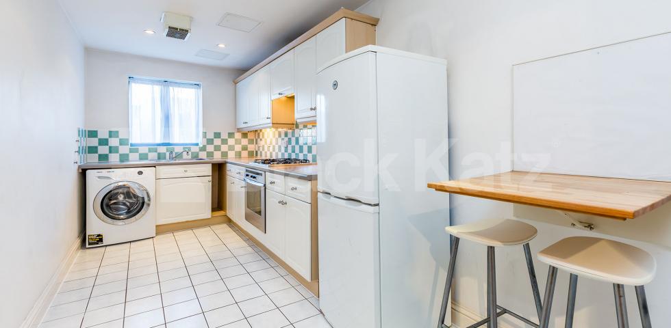 Modern spacious one bed within popular development  Tollington Way, Holloway